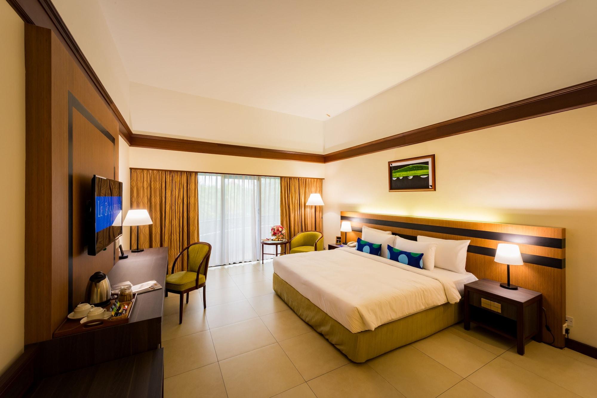 Resor Le Grandeur Palm Johor